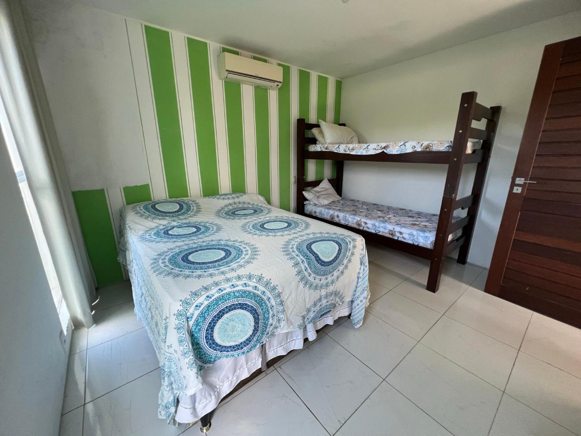 Casa De Com Piscina Familias Villa