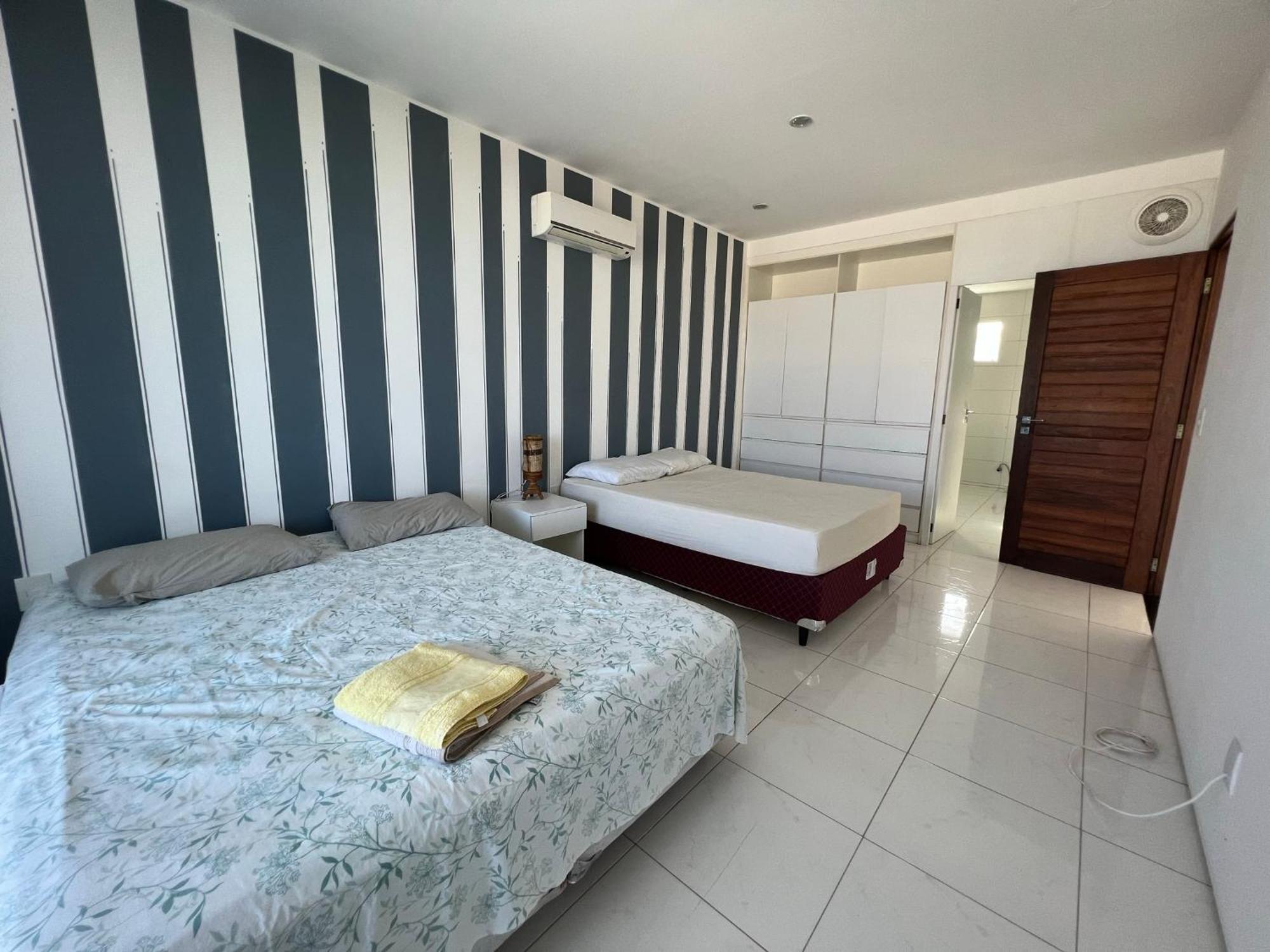 Casa De Com Piscina Familias